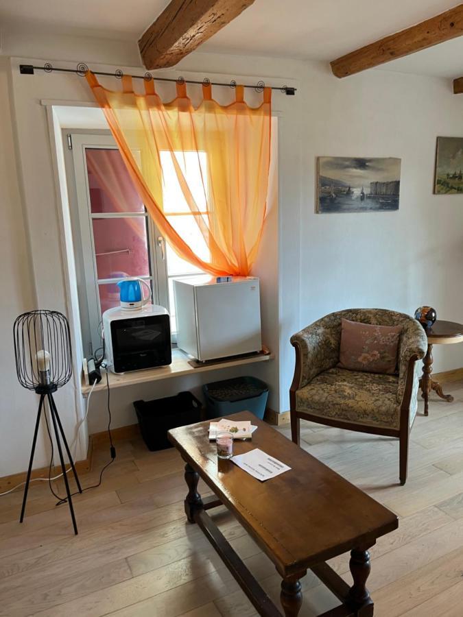 Chambre Papillon Avec Acces Terasse La Neuveville Kültér fotó